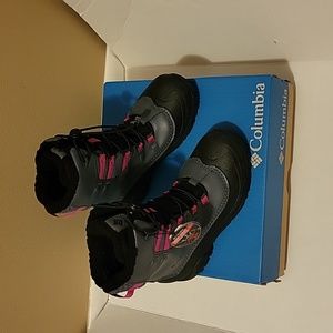 New in Box: Columbia Youth Bugaboot Celsius